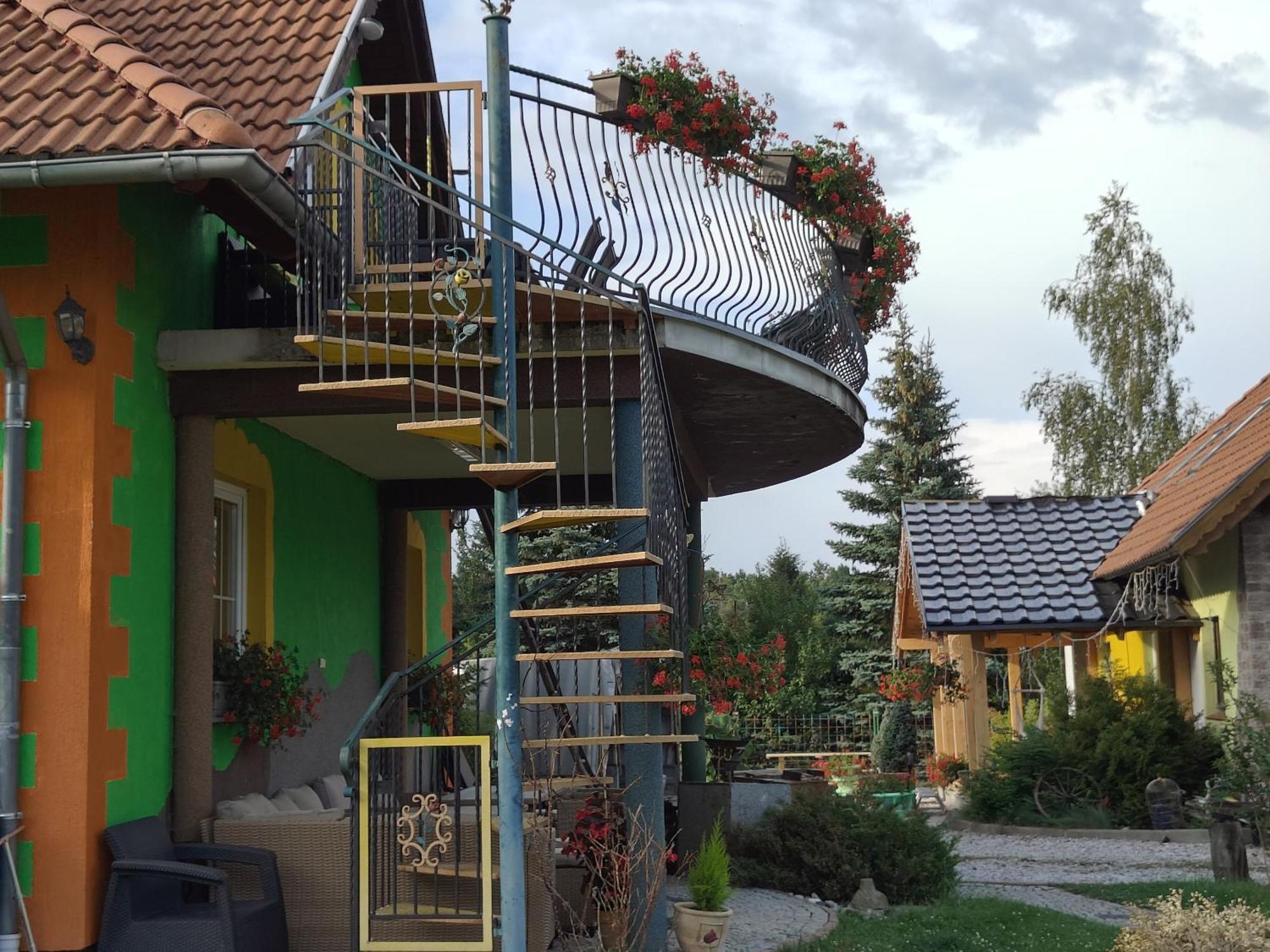 Willa Kolorowa Chata 6 Km Od Karpacza Myslakowice Ruang foto